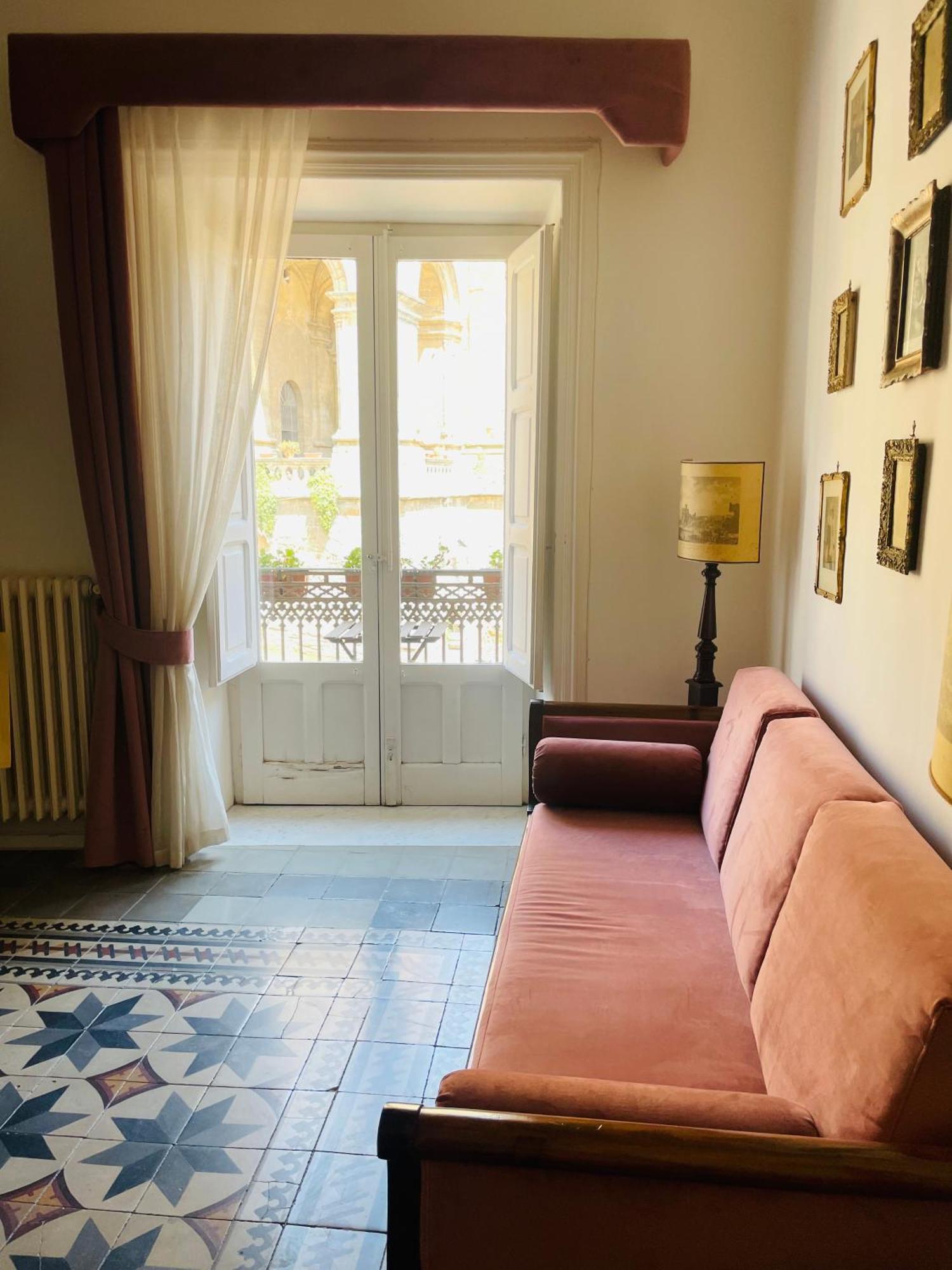 Apartamento La Casa Sulla Piazza Enna Exterior foto
